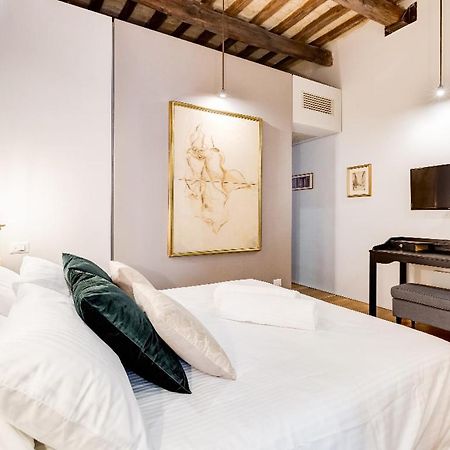 Residenza Borgo Pio Apartment โรม ภายนอก รูปภาพ