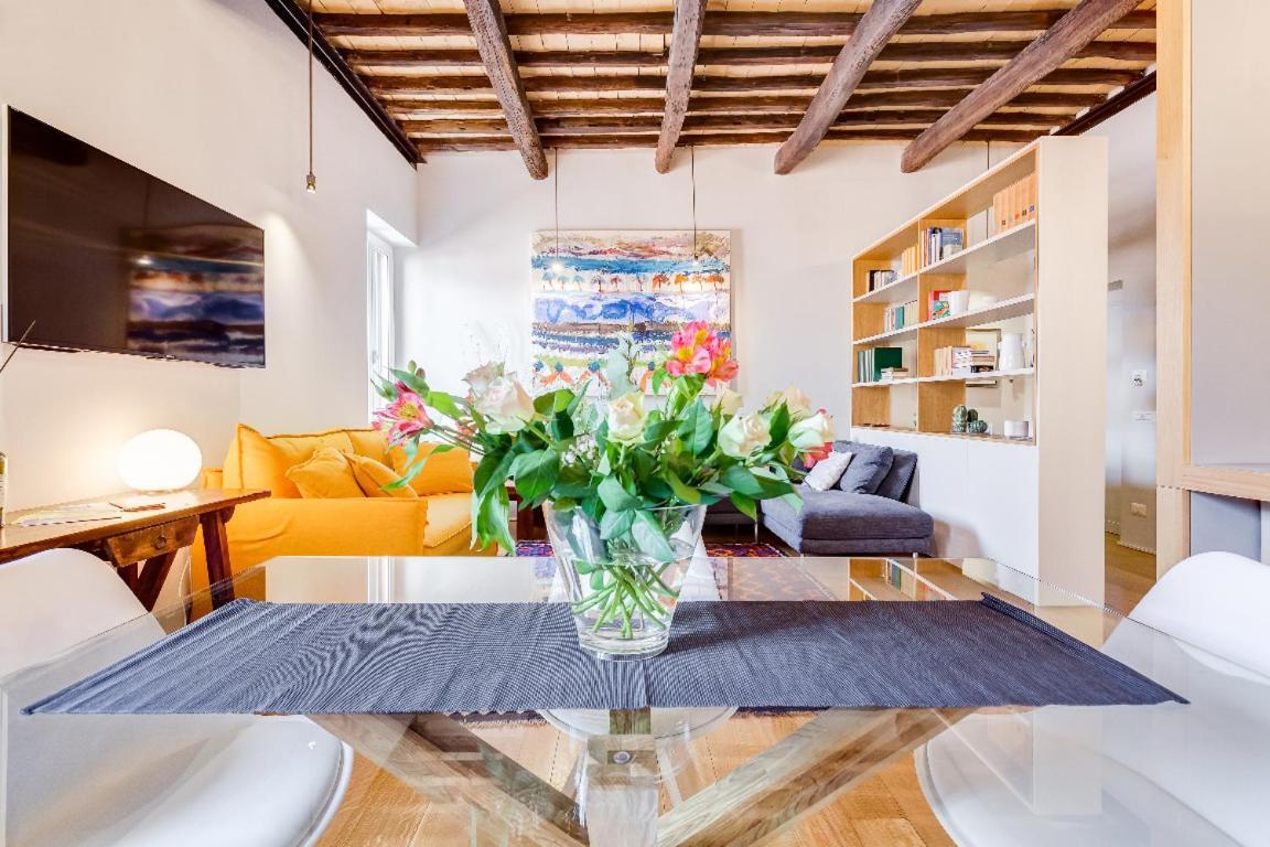 Residenza Borgo Pio Apartment โรม ภายนอก รูปภาพ