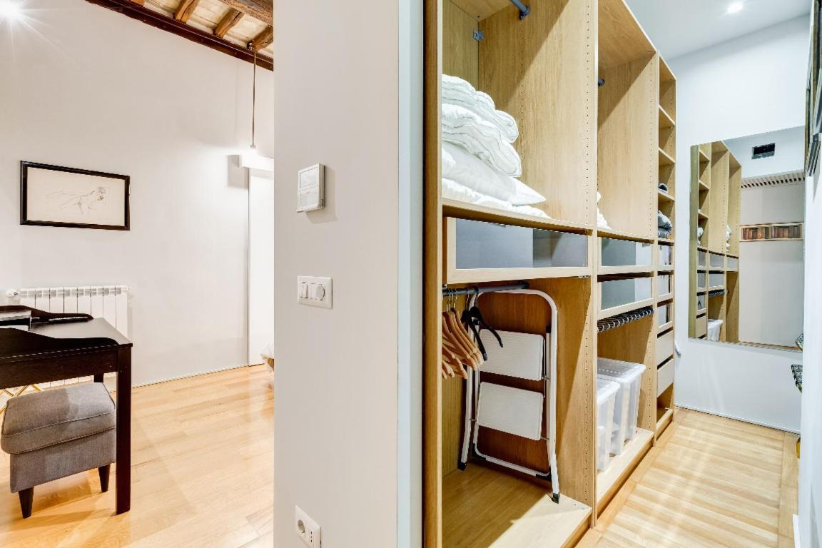 Residenza Borgo Pio Apartment โรม ภายนอก รูปภาพ