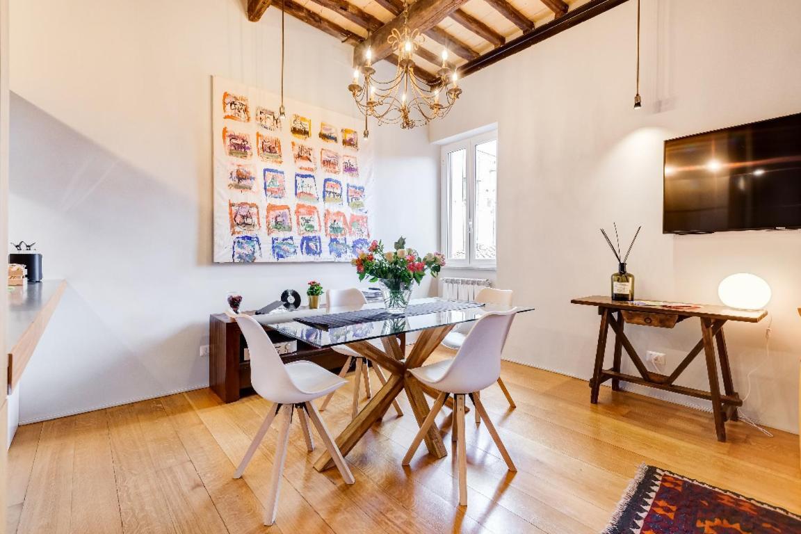 Residenza Borgo Pio Apartment โรม ภายนอก รูปภาพ